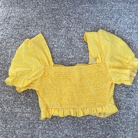 Cute summer crop top, bright, yellow, new unworn - Picture 2 of 3